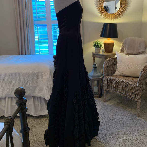 Jessica McClintock Black Evening Gown - Picture 1 of 5